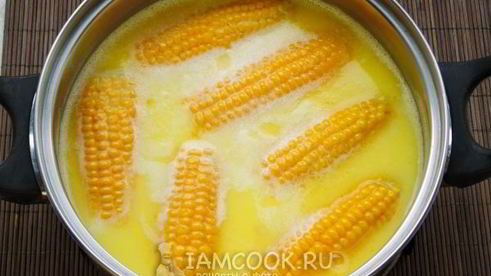 кукуруза, варенная с молоком и сливочным маслом