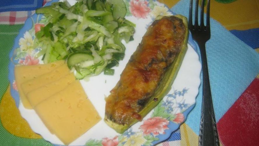 Рецепт лодочек иза кабачкова в духовке с фаршема и грибами