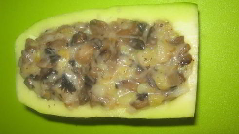 лодочки из кабачков в духовке с фаршем и грибами