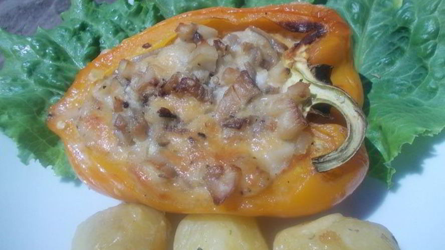 Рецепт лодочек из перца, фаршированные сыром и грибами