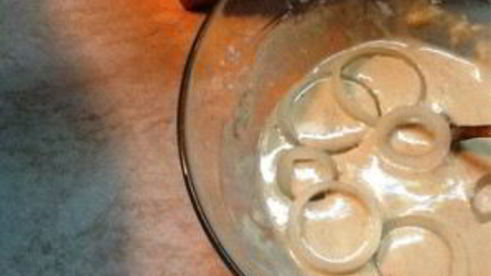 лук в кляре к пиву