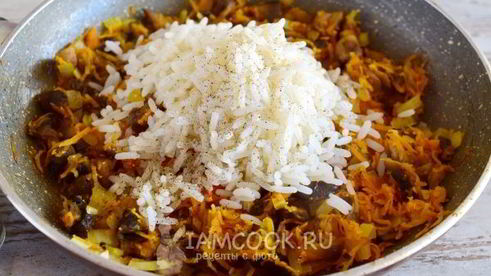 перец, фаршированный грибами