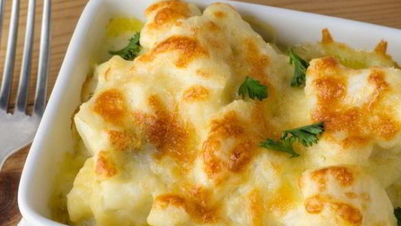 Рецепт Цветной капусты, запеченной с сыром и бешамелем