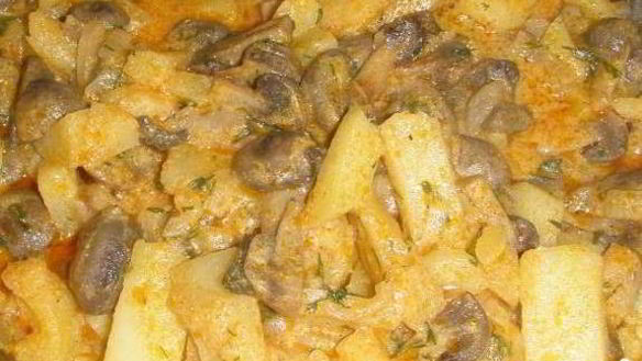Рецепт Тушеной картошки на сковороде