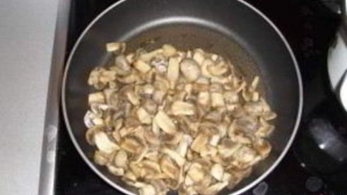 тушеная картошка на сковороде