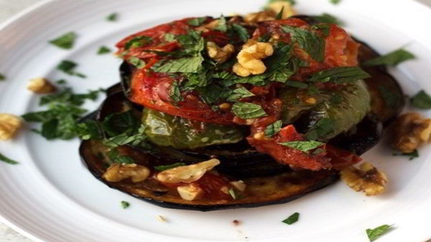 Рецепт жареных баклажанов с овощами