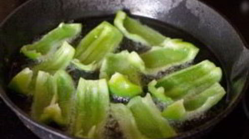 жареные баклажаны с овощами