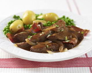 Куриная печень с луком и морковью