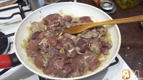 куриная печень в соусе терияки с имбирным пюре