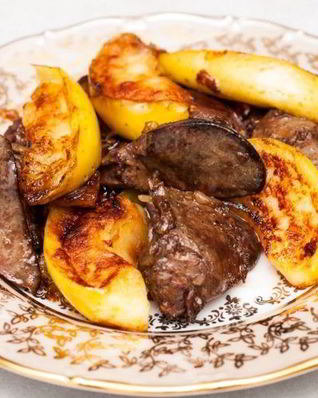 Печень индейки с яблоками