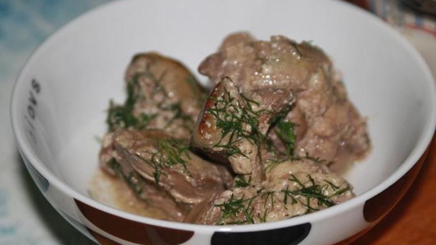 Рецепт печени куриной в сметанном соусе
