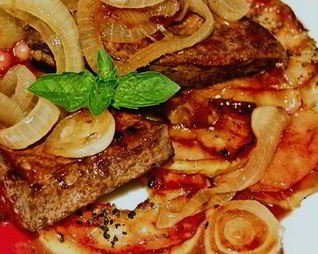 Печень по-берлински Leber Berliner Art с яблоками