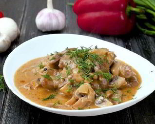 Печень по-строгановски