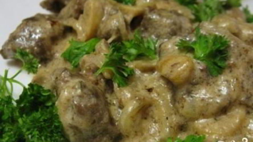 Рецепт печени с грибами в сметане