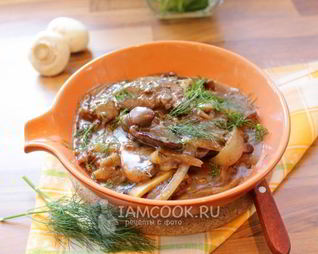 Печень в сметанном соусе