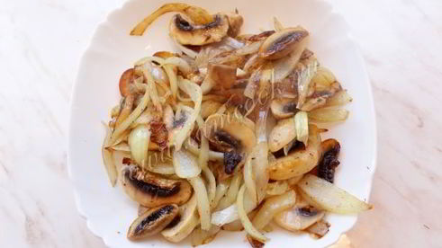 печень в сметанном соусе