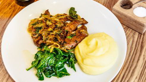 телячья печень со шпинатом