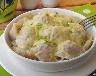 Пельмени с сыром в духовке