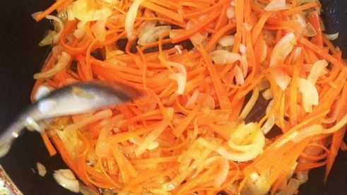 пельмени в горшочках