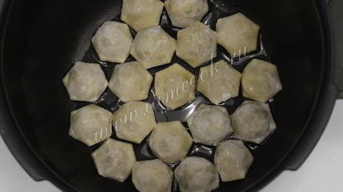пельмени жареные в мультиварке