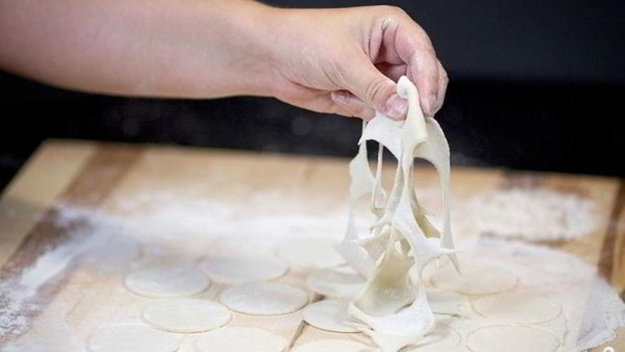 Рецепт теста на пельмени на молоке