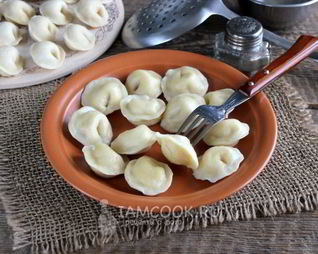 Вегетарианские пельмени с нутом