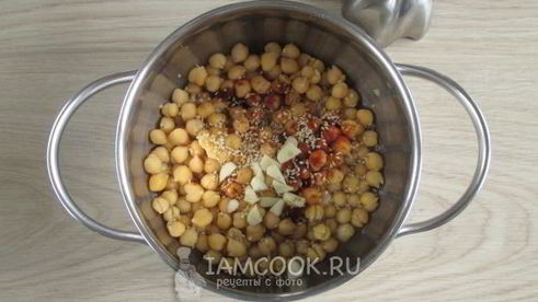 вегетарианские пельмени с нутом