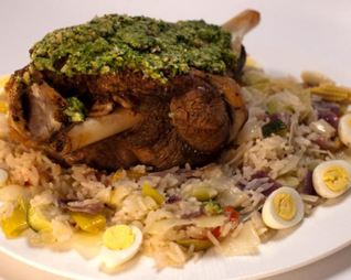 Баранья нога с овощным пловом