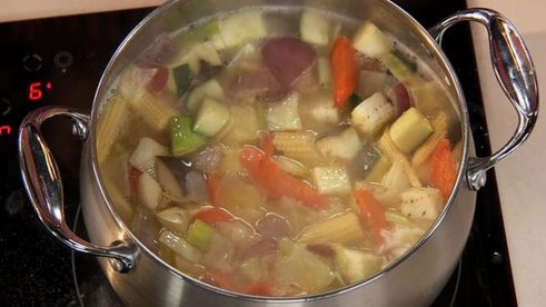 баранья нога с овощным пловом