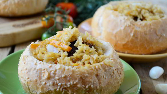 Рецепт Булочек, фаршированных пловом