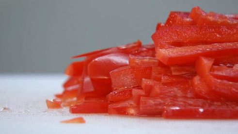 паэлья с курицей и томатным соусом