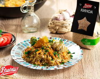 Плов из киноа с курицей