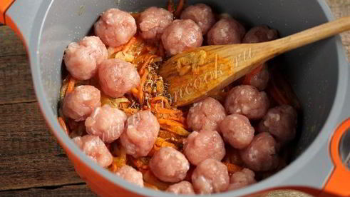 плов с куриными фрикадельками