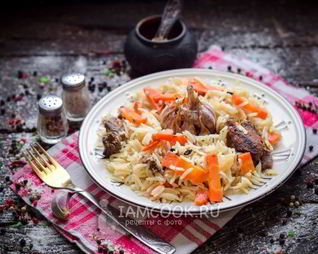 Плов с тушенкой в мультиварке