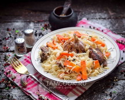 Плов с тушенкой в мультиварке