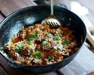 Плов в казане из говядины