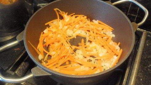 гороховое рагу с копченым сыром без мяса