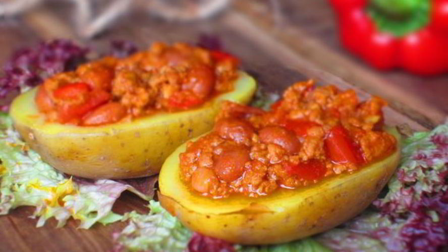 Рецепт картофеля, фаршированного мясным рагу с фасолью