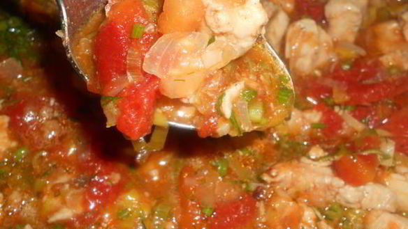 Рецепт Куриного рагу с помидорами и луком