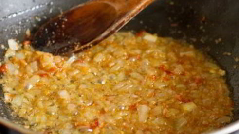 острое рыбное рагу на кокосовом молоке