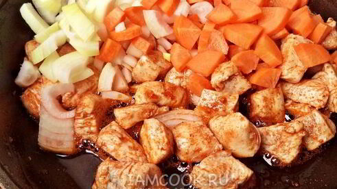 овощное рагу с куриной грудкой