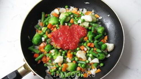 овощное рагу с тефтелями