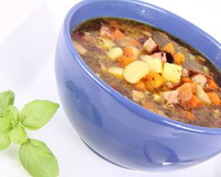 Овощное рагу с ветчиной и яблоком