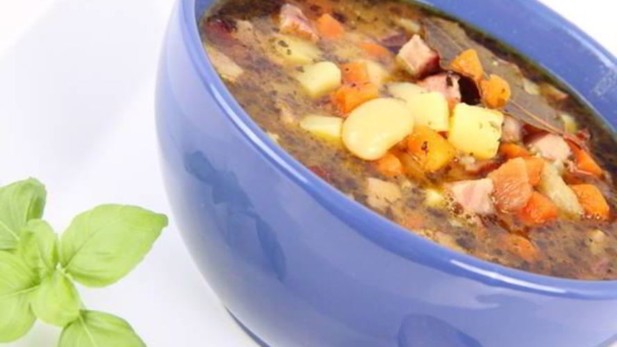 Рецепт овощного рагу с ветчиной и яблоком