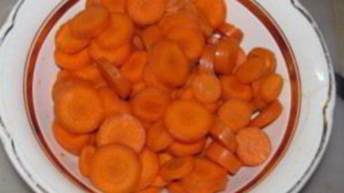 овощное рагу в кастрюле