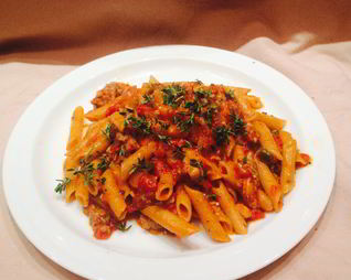 Пенне с рагу из утки