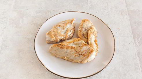 рагу из фасоли с курицей и колбасками