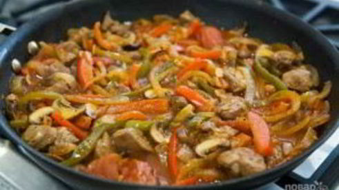 рагу из индейки с грибами