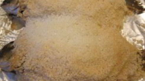 дорада, запеченная в соли