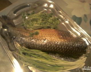 Кефаль, запеченная в рукаве